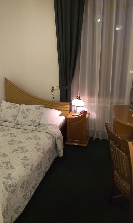Hotel Bristol Tarnau Zimmer foto