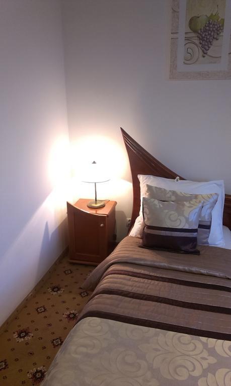 Hotel Bristol Tarnau Zimmer foto